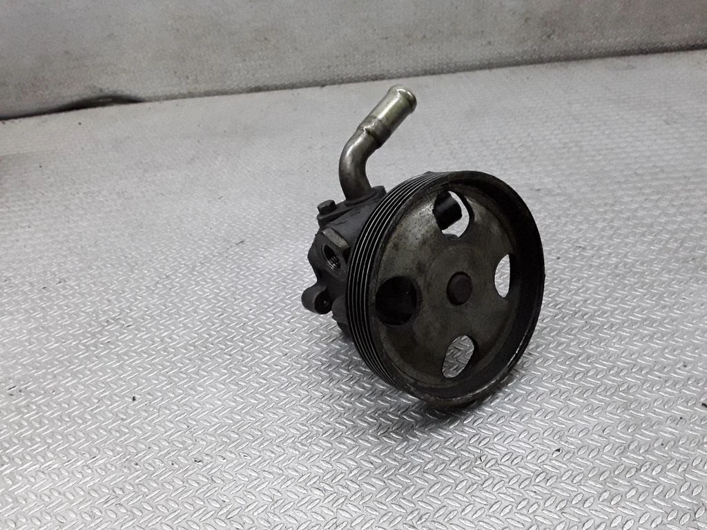 Power steering pump – Mazda 2 (2003-2007)