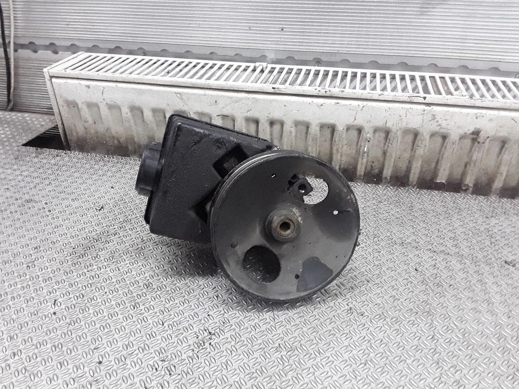 Power steering pump – Volvo 850 (1991-1997)