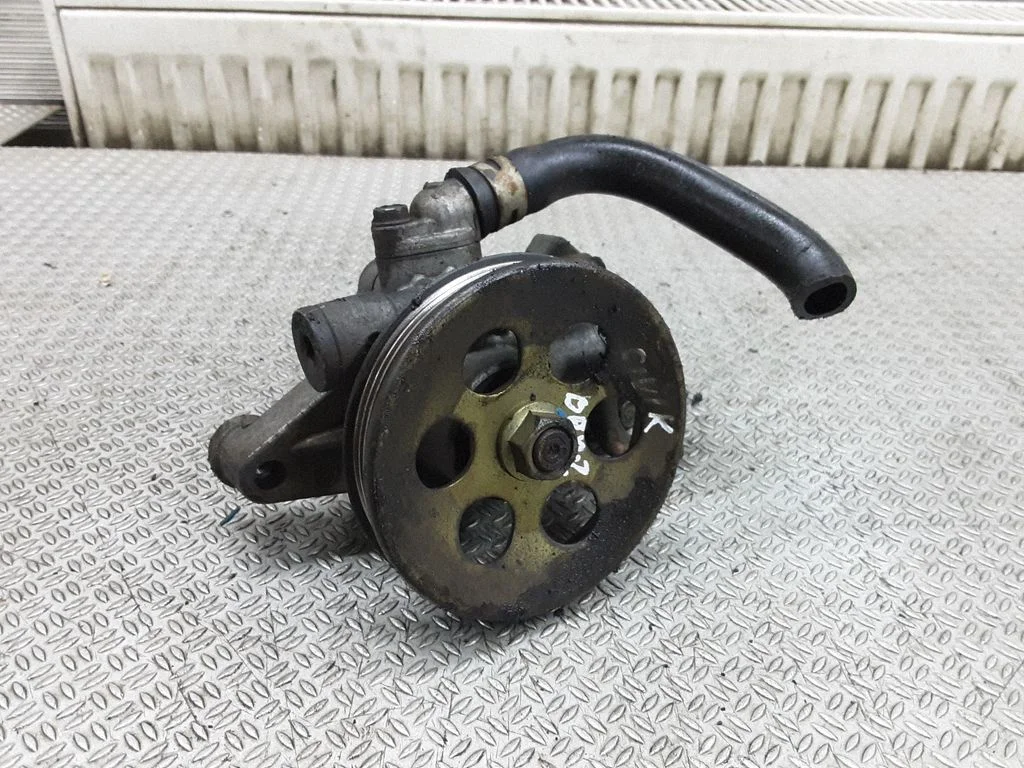 Power steering pump – Honda Civic (1996-2000)
