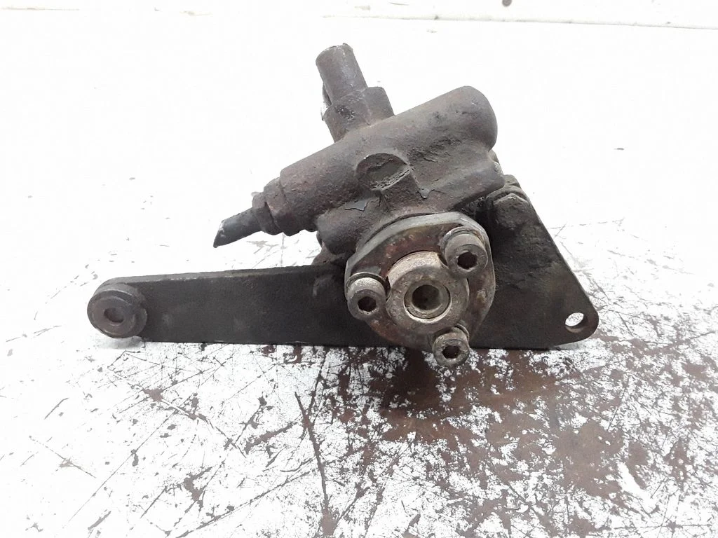 Roolivõimendi pump – Volkswagen Polo III 6N 6N2 6NF (1995-2001)