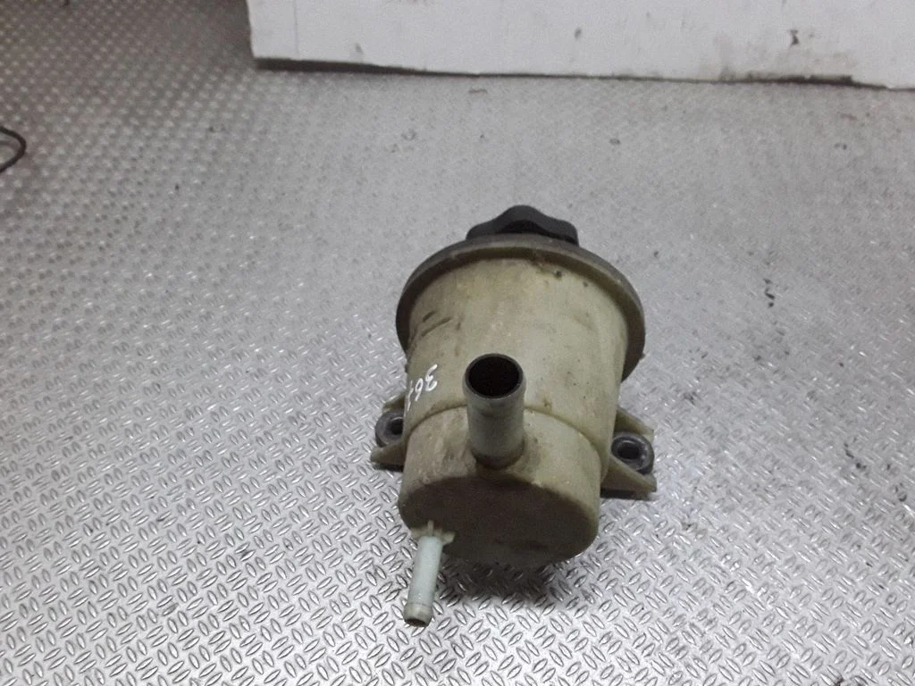 Power steering fluid tank/reservoir – Ford Maverick (2001-2007)