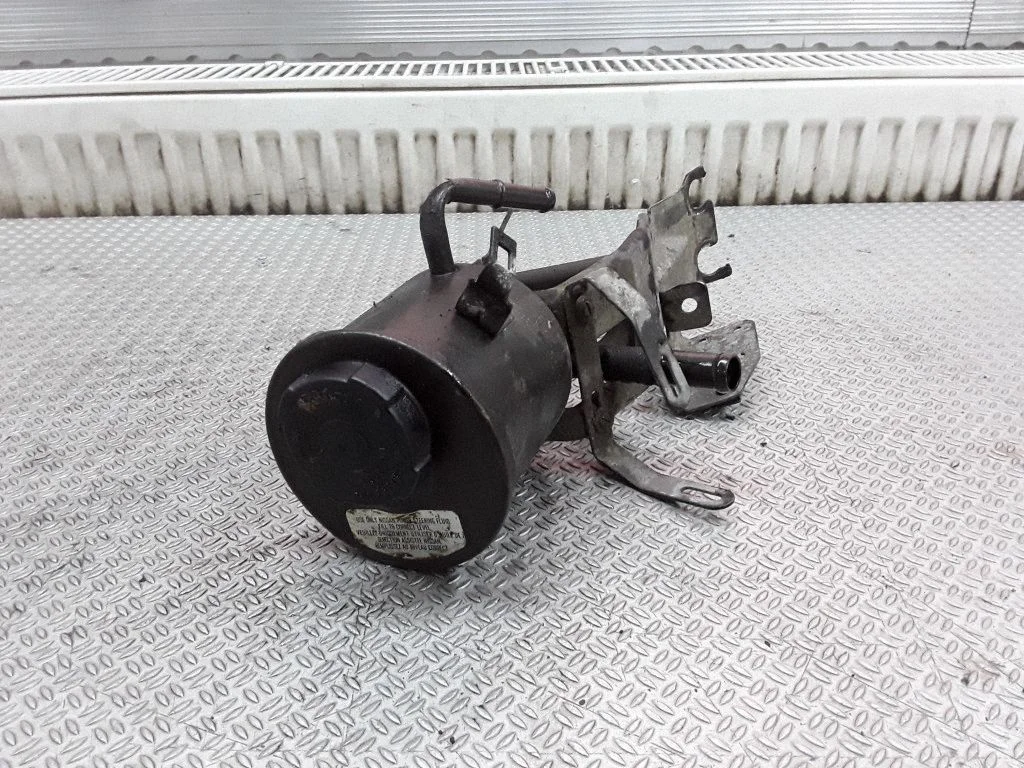 Power steering fluid tank/reservoir – Ford Maverick (1993-1999)