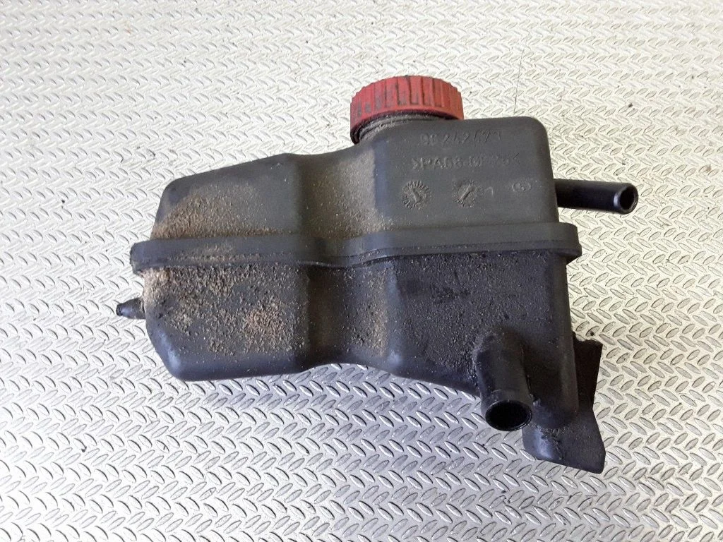 Power steering fluid tank/reservoir – Peugeot 406 (1996-1999)