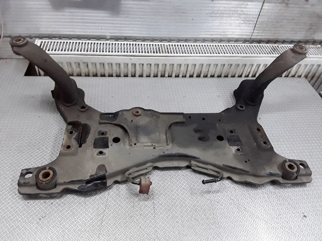 Front subframe – Volvo V50 (2004-2007)