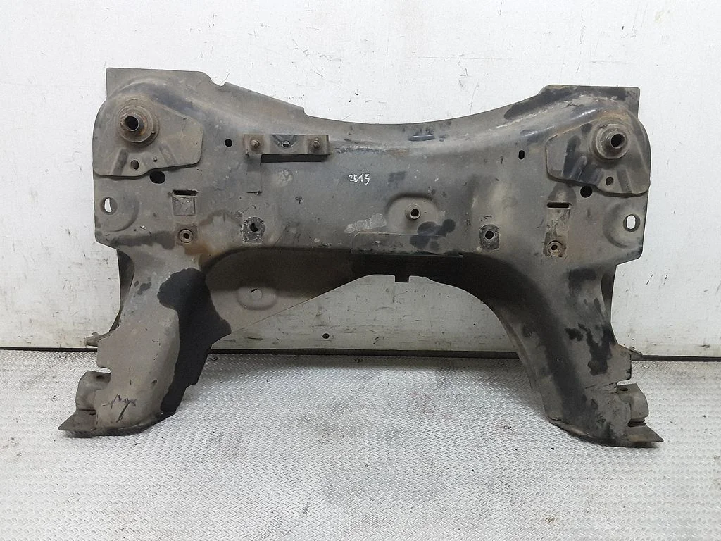 Front subframe – Nissan Micra (2003-2007)