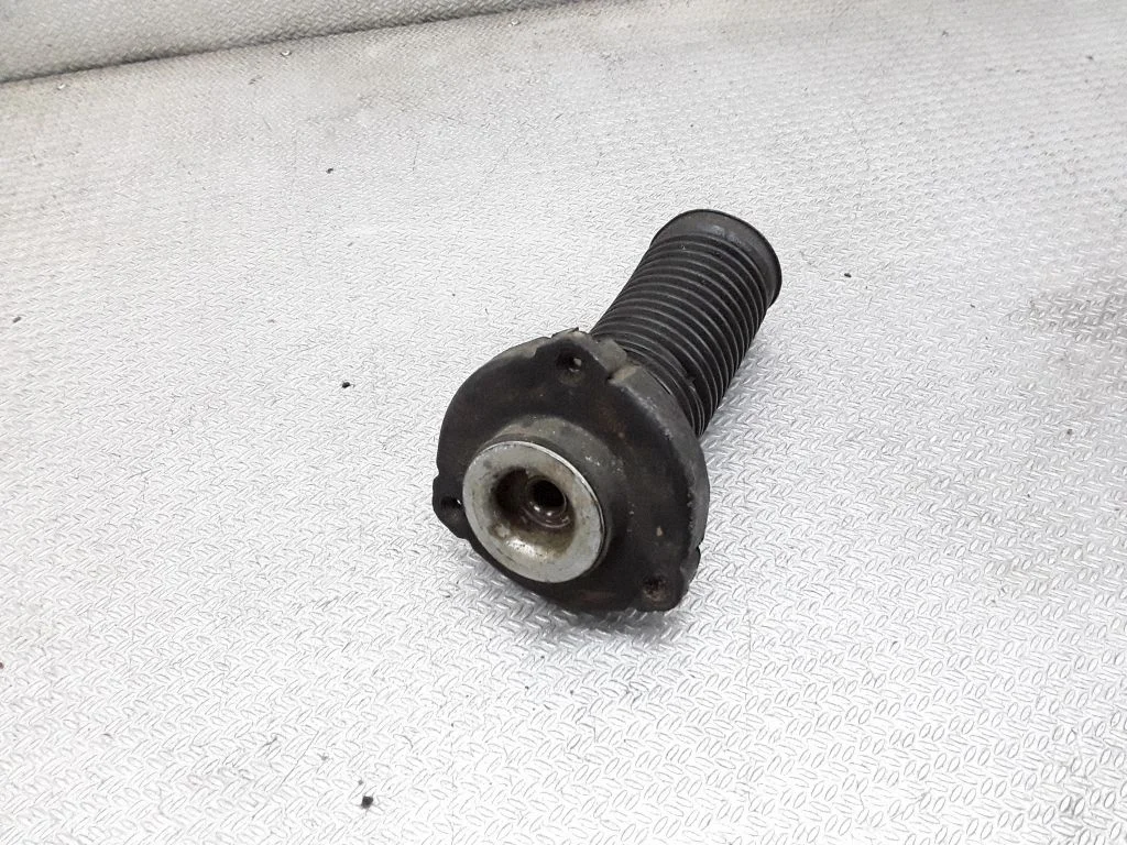 Łożysko górnego mocowania amortyzatora – Volkswagen Polo (2002-2005)