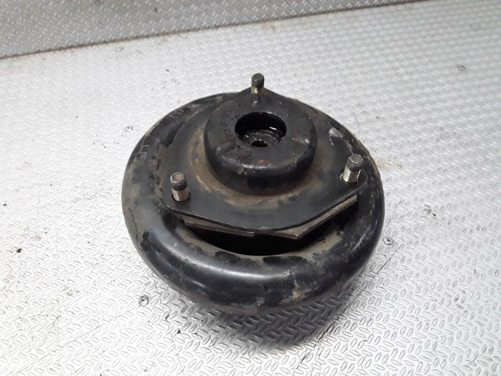 Front upper strut mount – Nissan Primera (2002-2007)