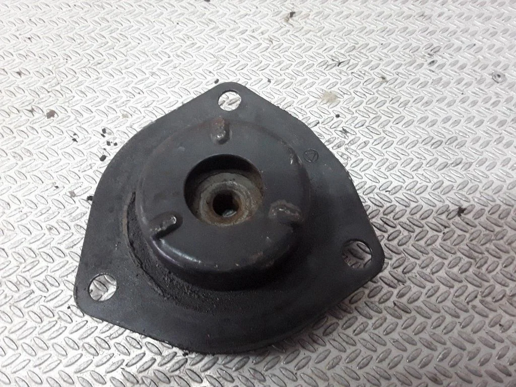 Front upper strut mount – Nissan Primera (2002-2007)