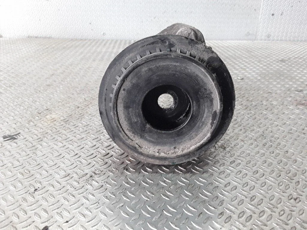Front upper strut mount 2S613K155