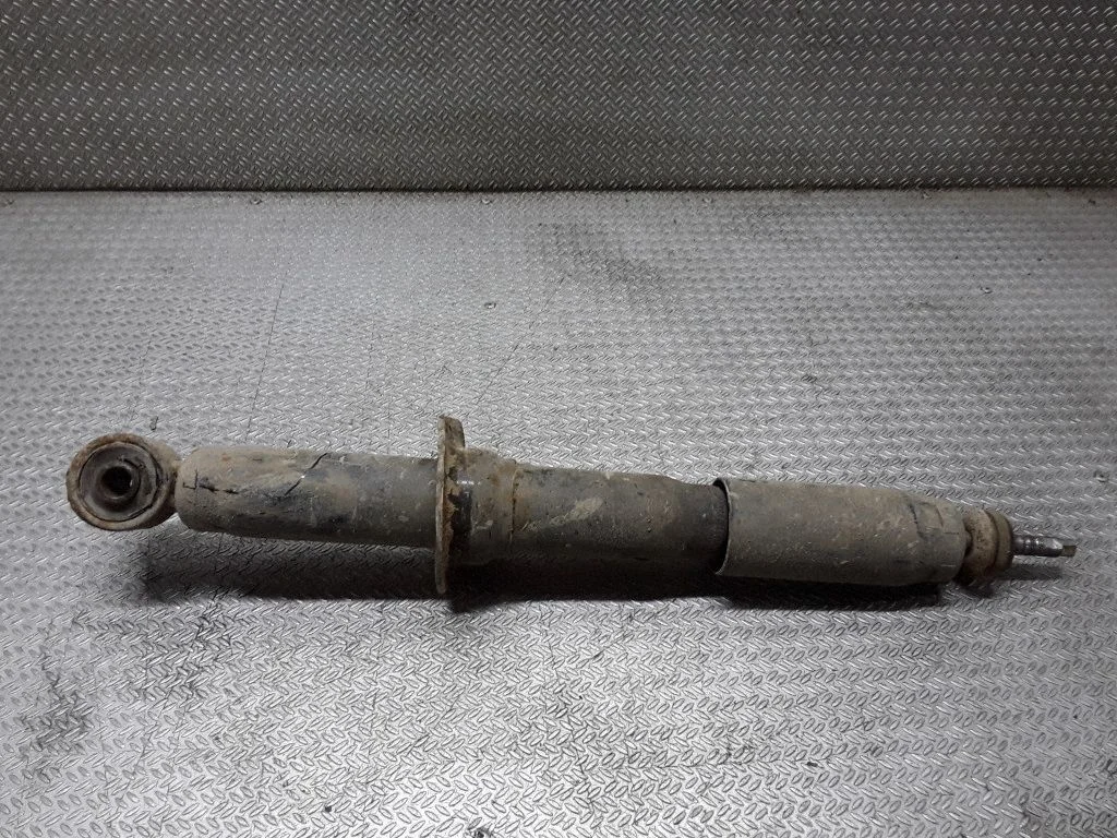 Front shock absorber/damper – Toyota Hilux (N80, N90, N100, N110) (1988-1997)