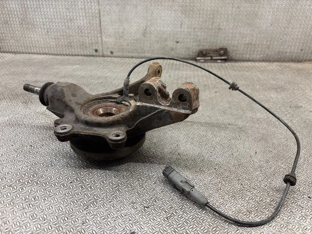 Front wheel hub spindle knuckle – Peugeot 3008 I (2008-2015)