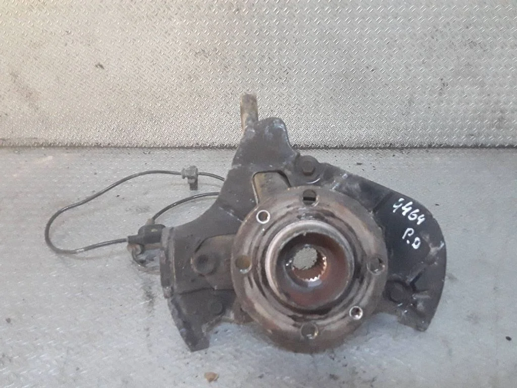 Front wheel hub spindle knuckle – Ford Ka (2009-2017), front right