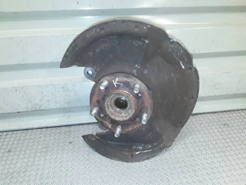 Front wheel hub spindle knuckle – Honda Civic (2006-2011)