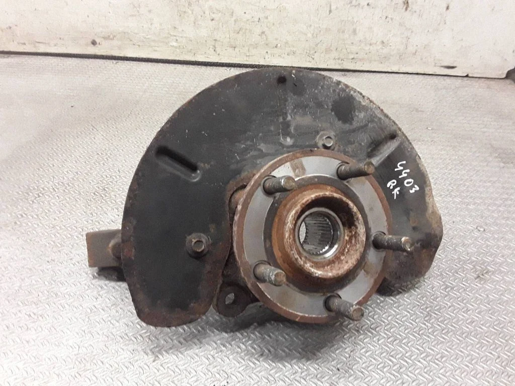 Front wheel hub spindle knuckle – left