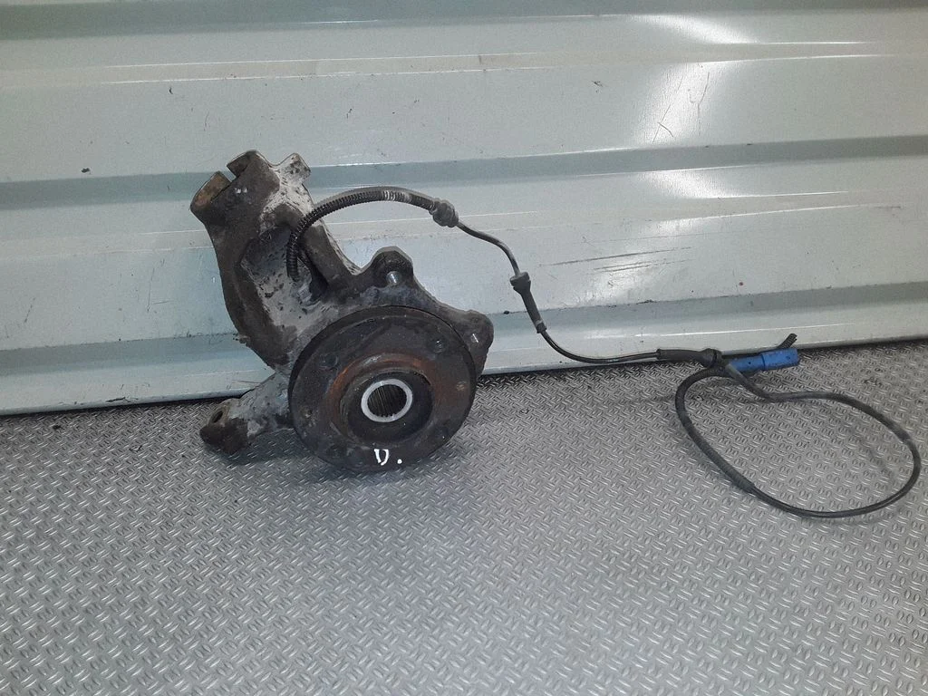 Front wheel hub spindle knuckle – Peugeot 207 (2006-2013)