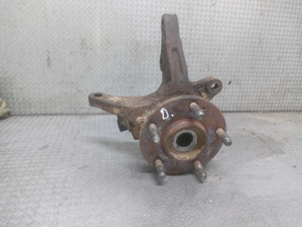 Front wheel hub spindle knuckle – Hyundai Santa Fe (2000-2006)