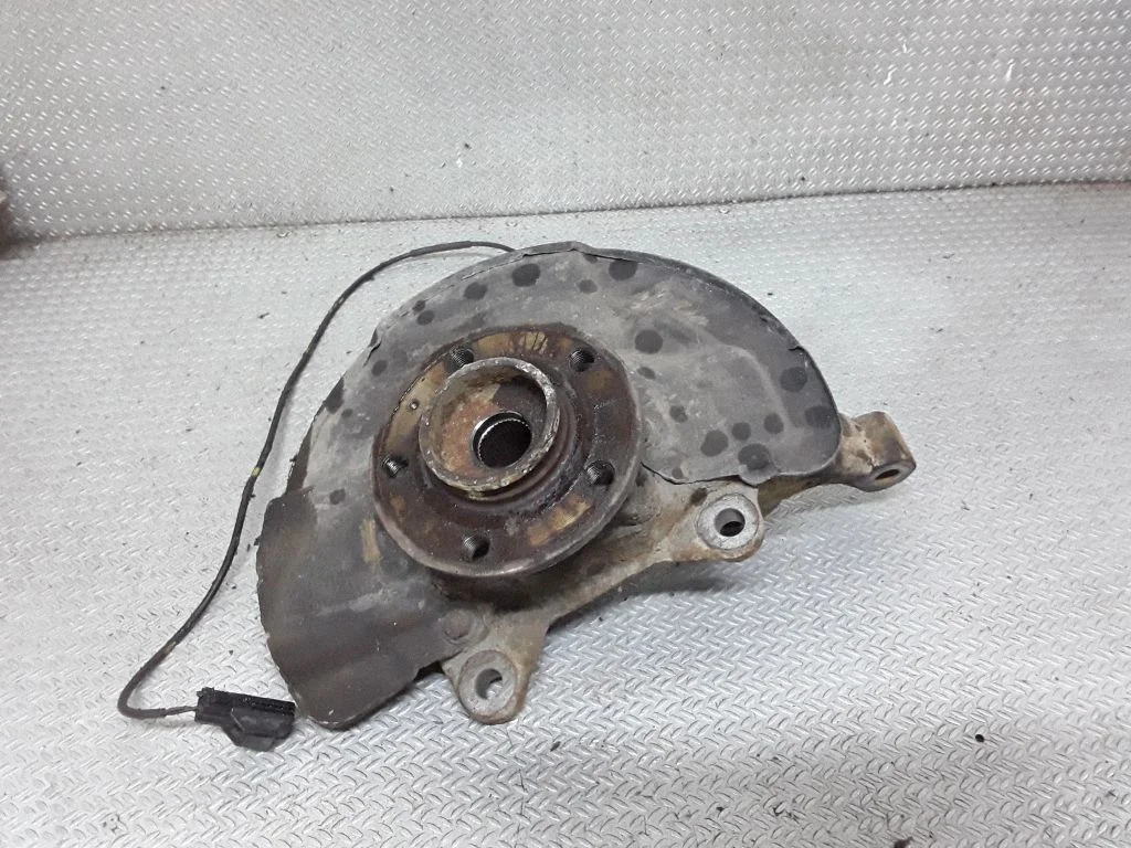 Front wheel hub spindle knuckle – Volvo XC90 (2003-2006)