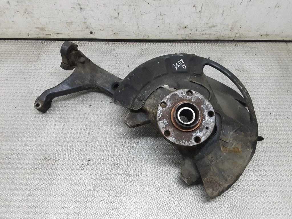 Front wheel hub spindle knuckle – Volkswagen Phaeton (2002-2016)
