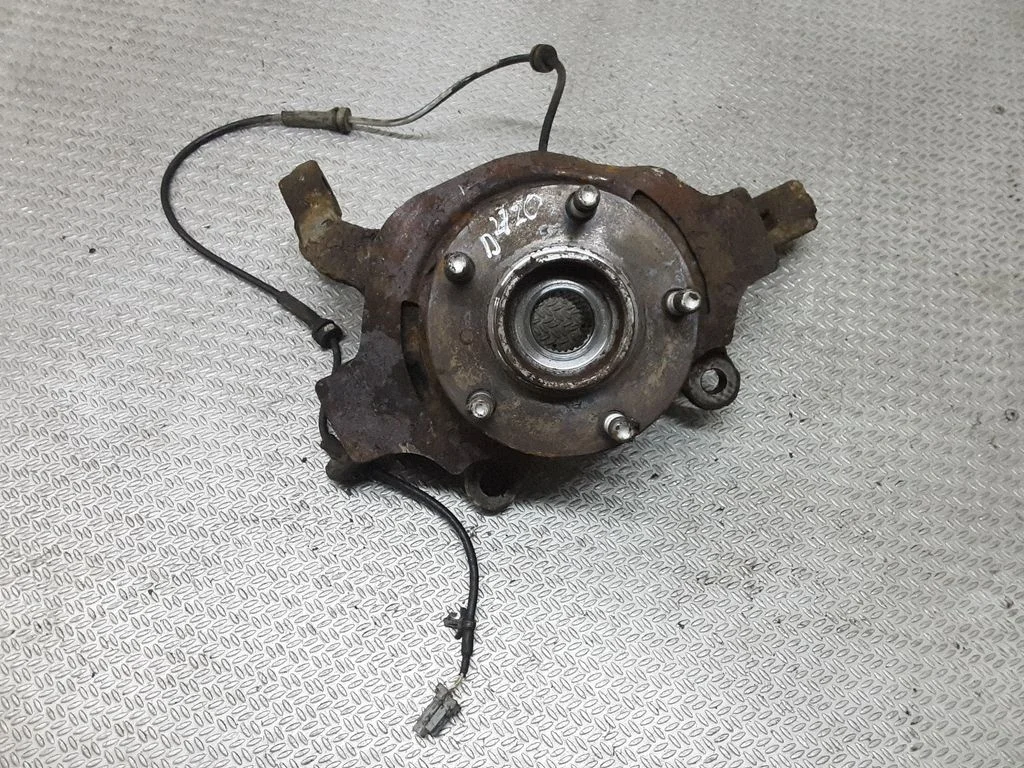 Front wheel hub spindle knuckle – Nissan Murano Z50 (2002-2008)