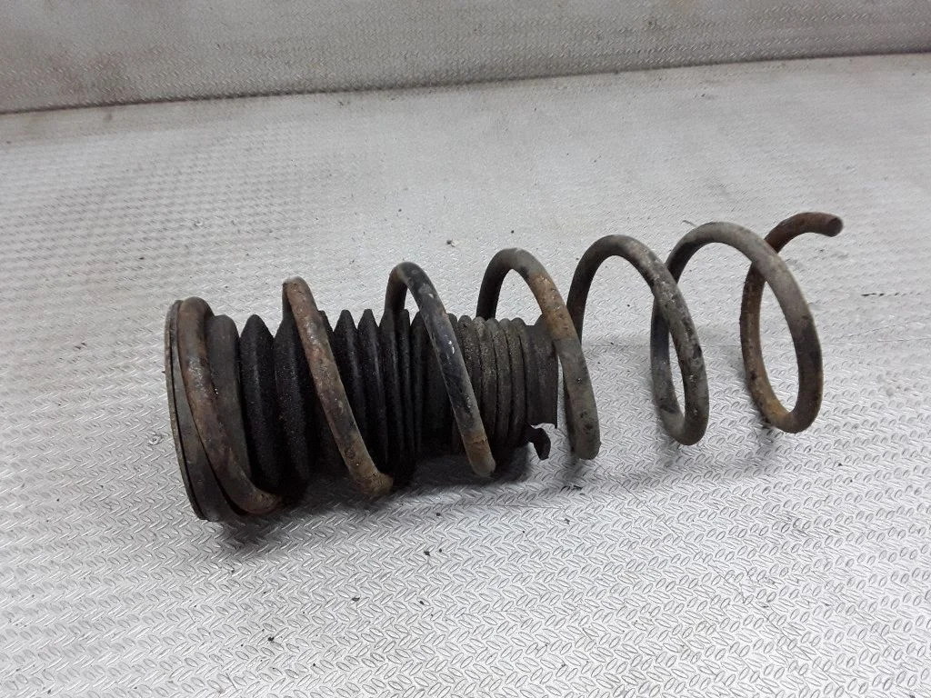 Front coil spring – Saab 9-3 Ver1 (1998-2005)