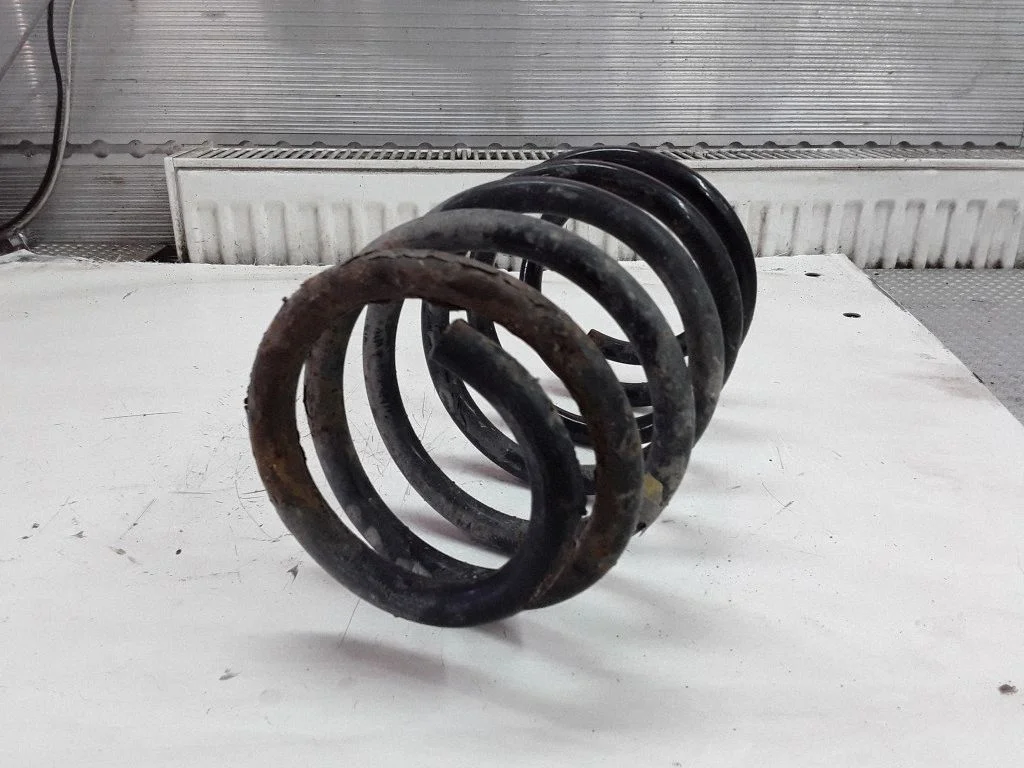 Front coil spring – Saab 9-5 (1998-2005)