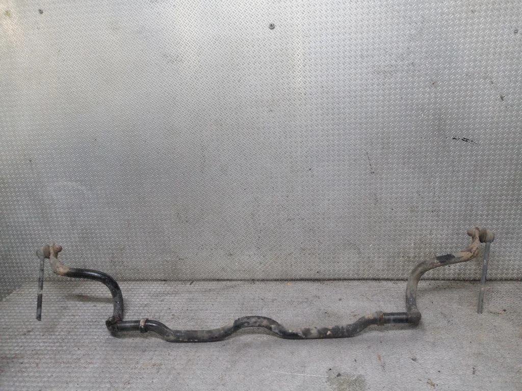 Eesmine stabilisaator (kaldevarras) – KIA Ceed (2006-2012)