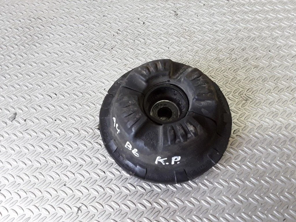Front coil spring rubber mount – Audi A4 S4 B6 8E 8H (2001-2005)