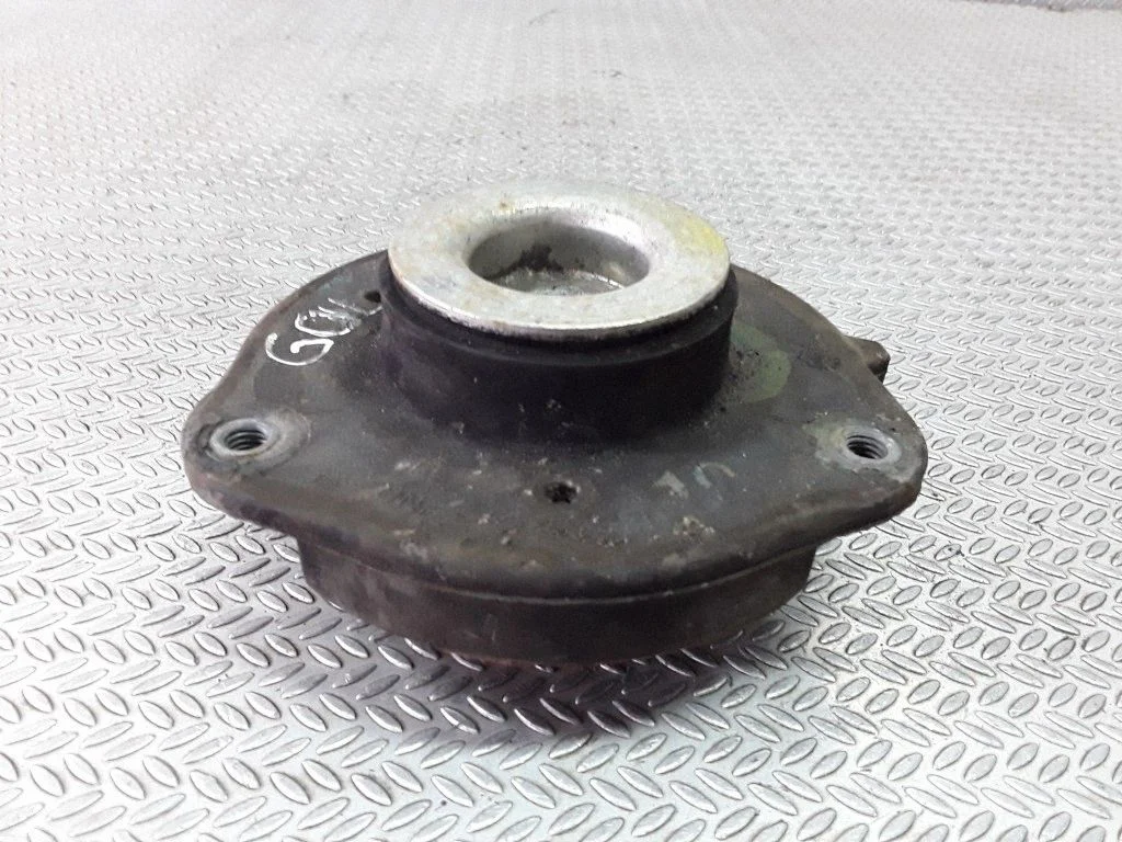 Front coil spring rubber mount – Volkswagen Golf Plus (2005-2013)