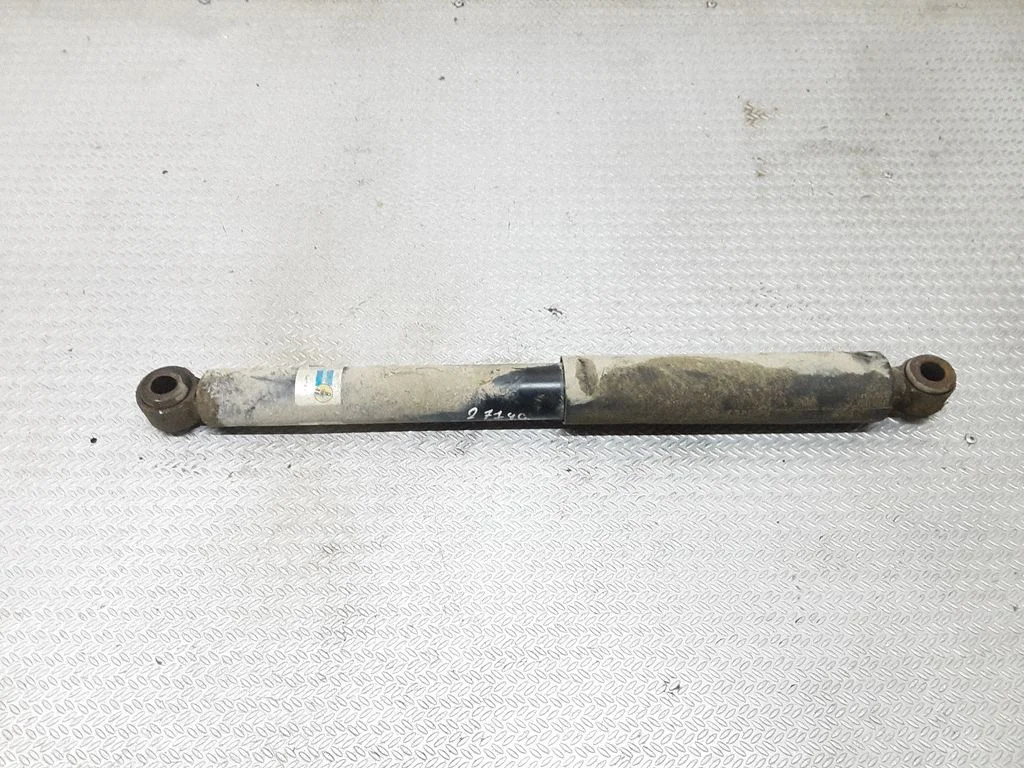 Rear shock absorber/damper – Mitsubishi L200 (2006-2014)