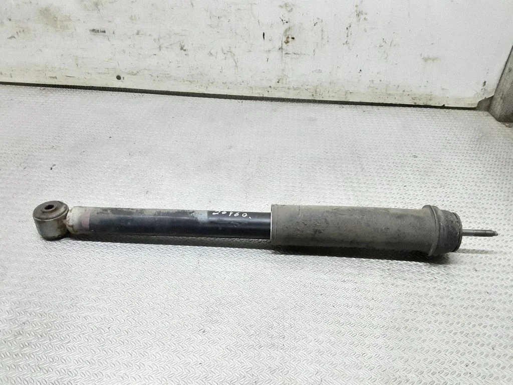 Rear shock absorber/damper – Mitsubishi Grandis (2003-2011)