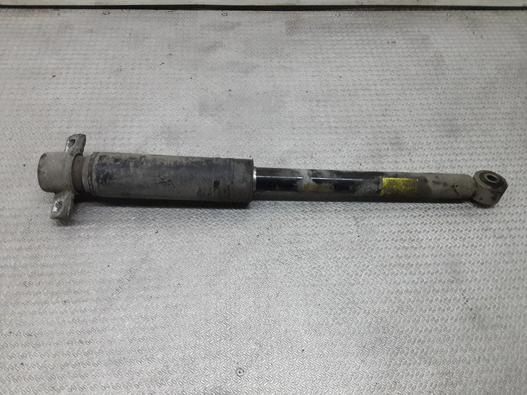 Rear shock absorber/damper – Chevrolet Cruze (2009-2016)
