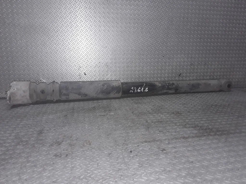 Rear shock absorber/damper