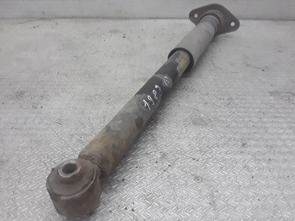Rear shock absorber/damper – KIA Rio (2001-2005)