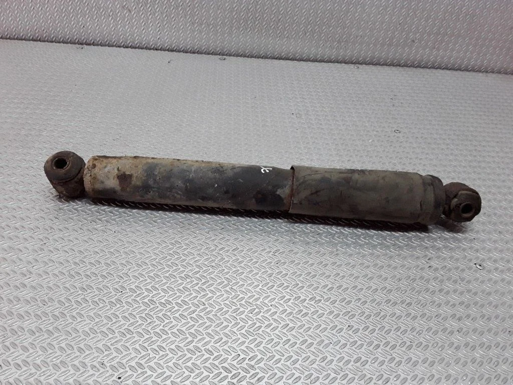 Tagumine amortisaator