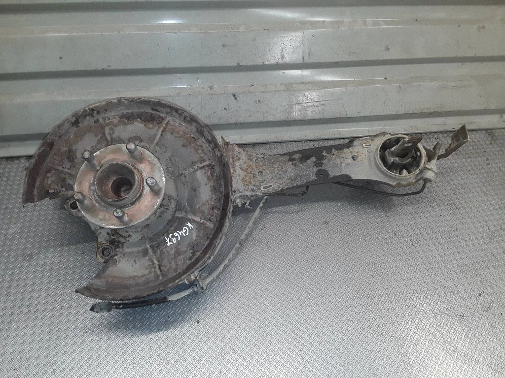 Rear wheel hub spindle/knuckle – Ford S-MAX (2006-2015)