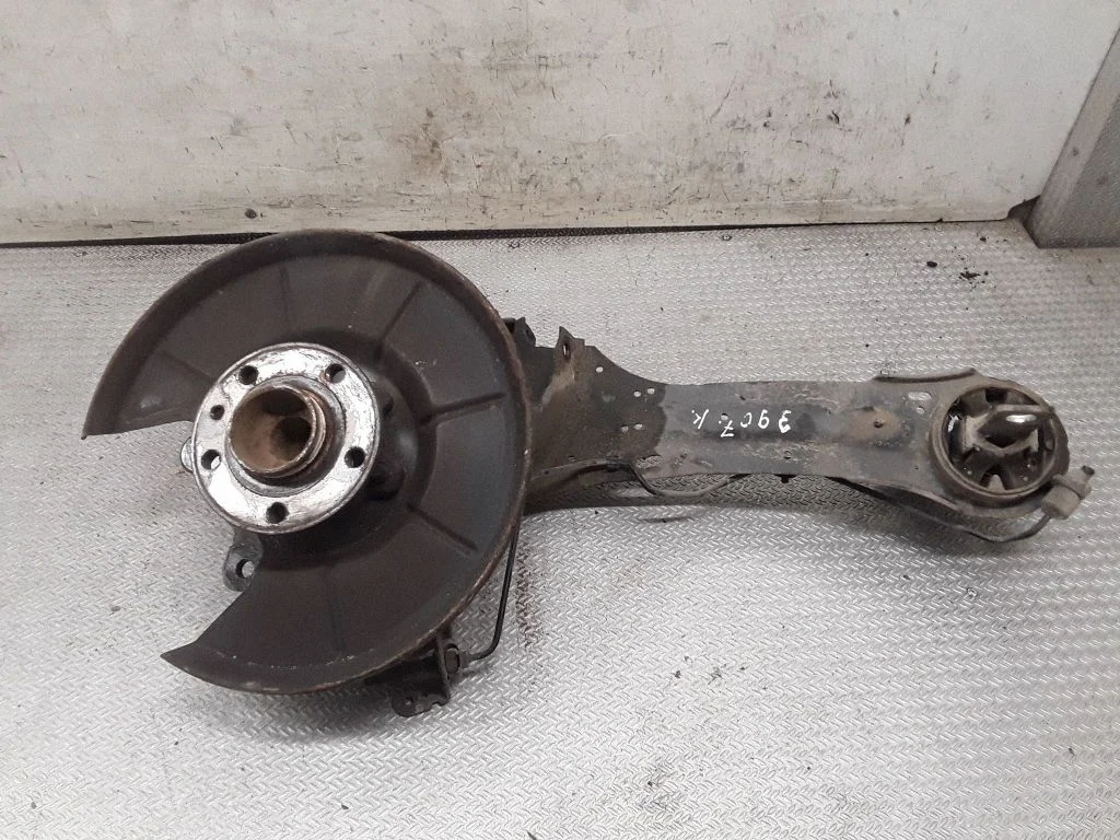 Rear wheel hub spindle/knuckle – Volvo V60 (2011-2013)