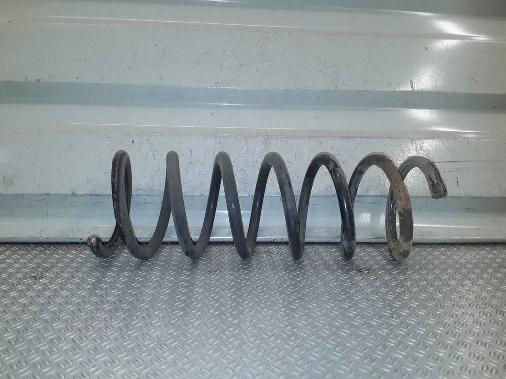 Rear coil spring – Volvo C30 (2007-2010)