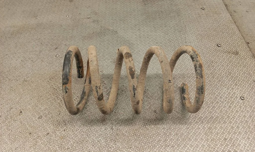 Rear coil spring – Ford Maverick (2001-2007)