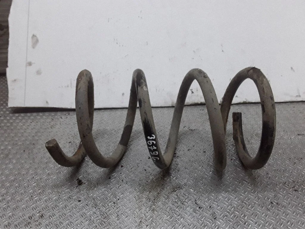 Rear coil spring – Ford Maverick (2001-2007)