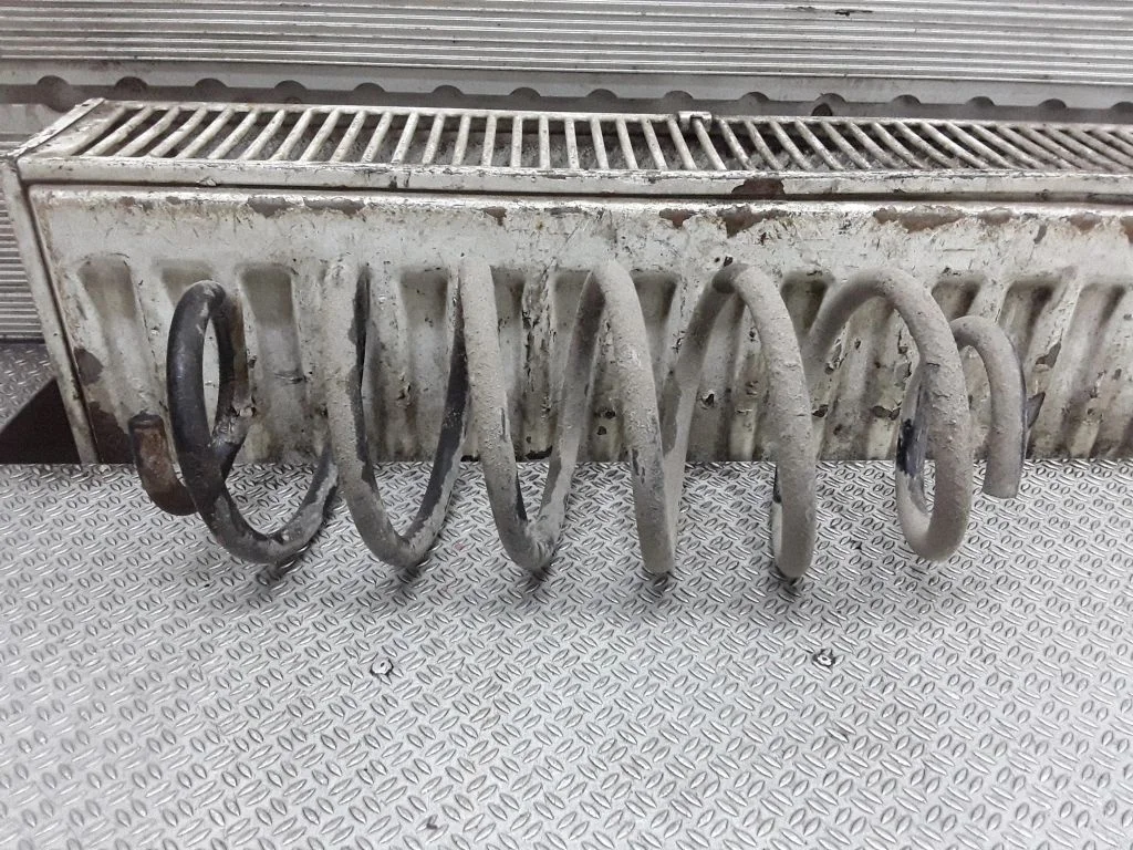 Aizmugurējā spirālatspere – Toyota Aygo AB10 (2005-2014)