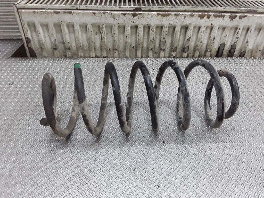 Aizmugurējā spirālatspere – Toyota Aygo AB10 (2005-2014)