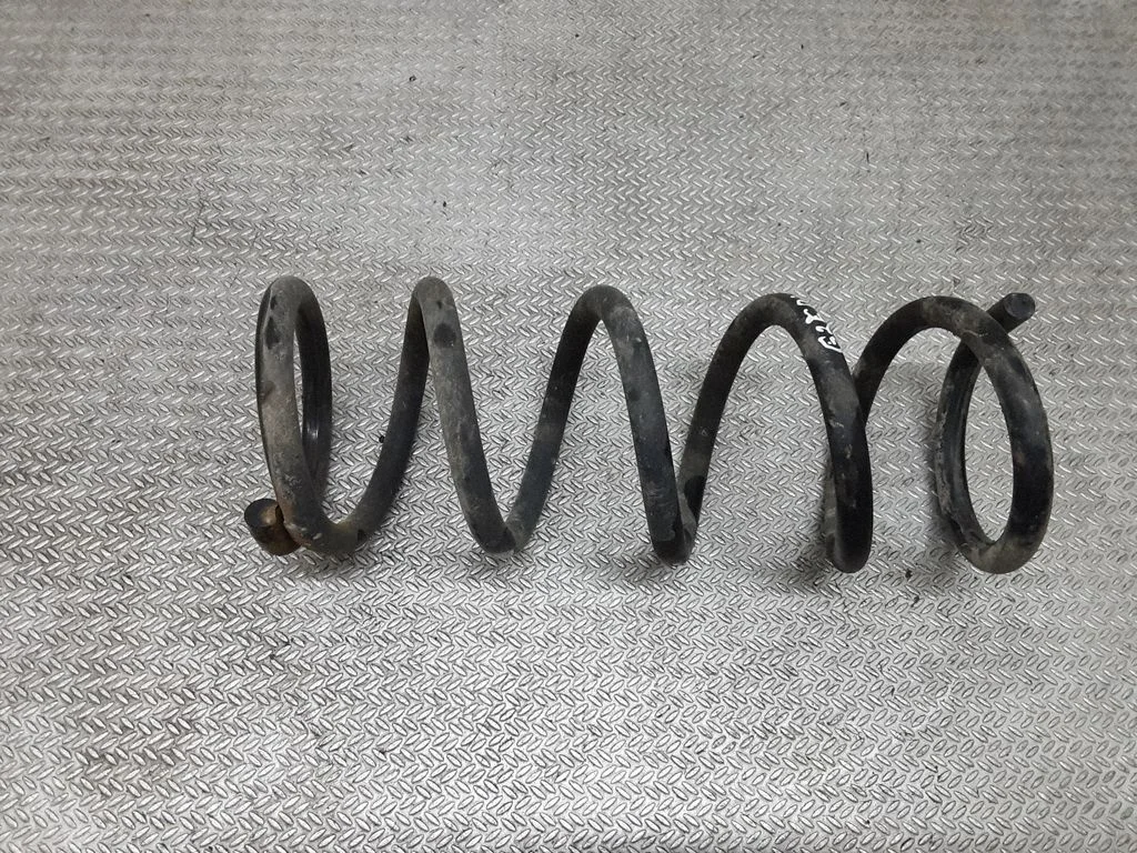 Rear coil spring – Nissan Murano Z50 (2002-2008)