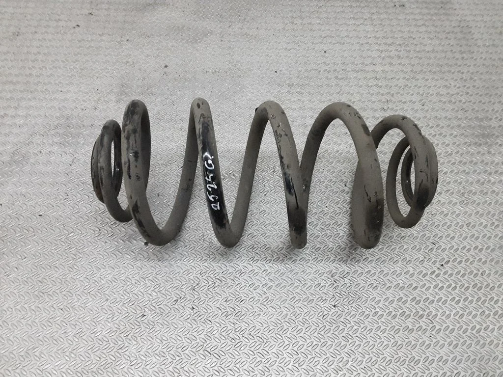 Rear coil spring – Chevrolet Cruze (2009-2016)
