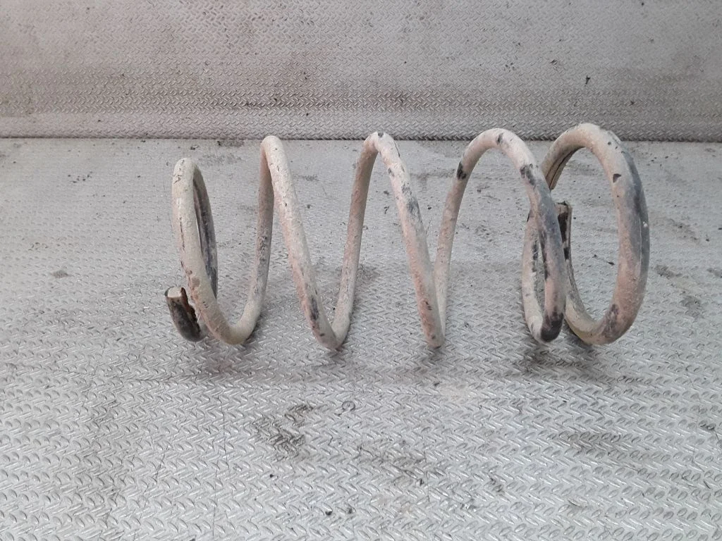 Rear coil spring – Honda HR-V (1998-2005)