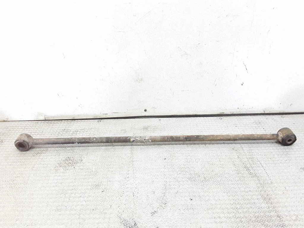 Rear control arm