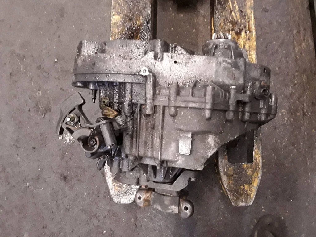 Manual 6 speed gearbox – Volkswagen Transporter - Caravelle T5 (2003-2015)