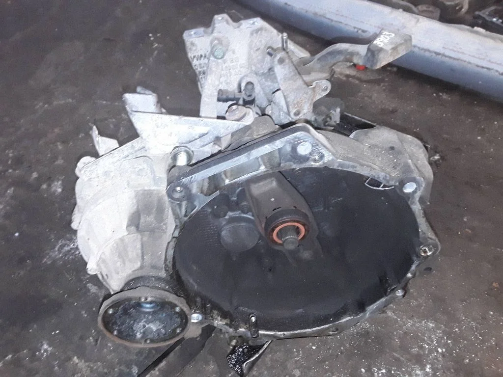 Manualna skrzynia biegów 6-biegowa – Audi A3 S3 8L (1996-2003)