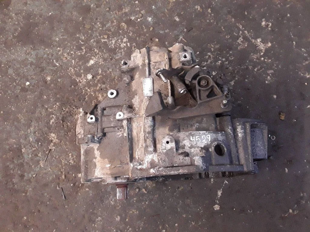 Mehaaniline 6-käiguline käigukast – Volkswagen Touran I (2003-2010)
