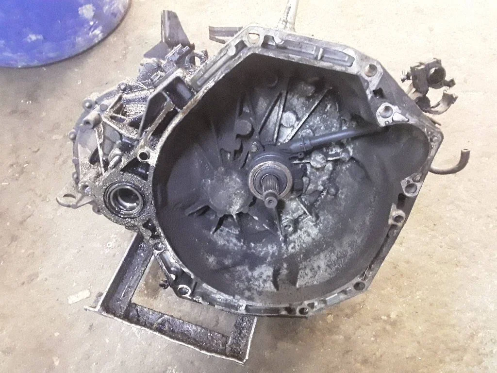 Manual 6 speed gearbox TL4K9KX – Nissan Tiida C11 (2004-2011)