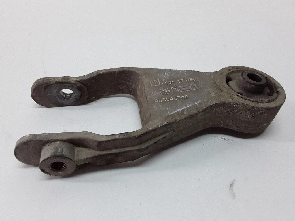 Gearbox mounting bracket – Opel Meriva A (2003-2010)